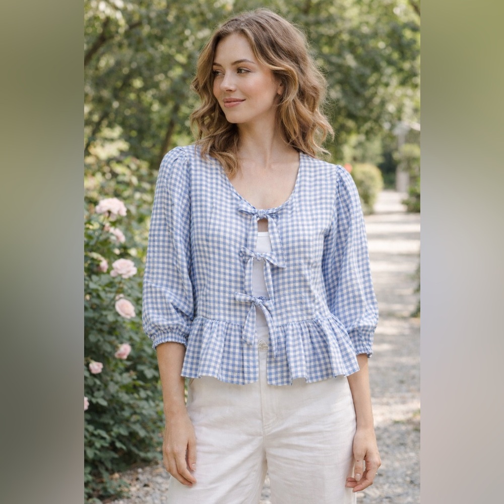 Blue Gingham 3 Tie-Front NWOT Peplum Top 
(From sample house) size small